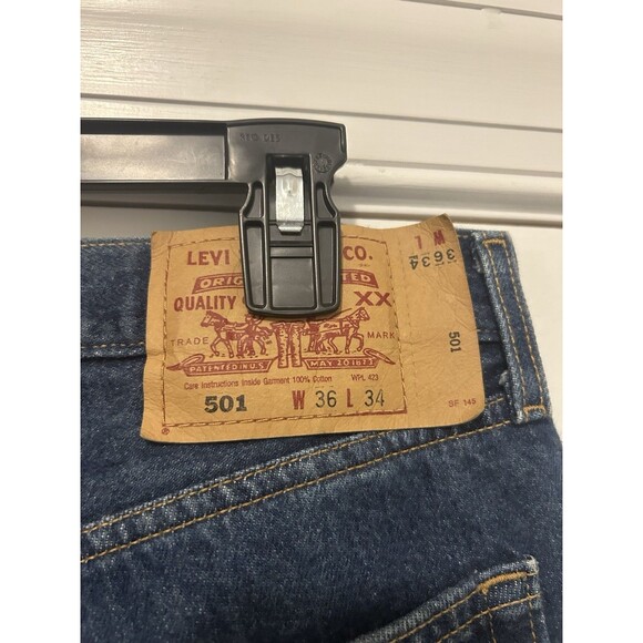 Vintage Levi's 501 Men Size 36 X 34 Button Fly Medium Blue Jeans Made in USA EUC - Picture 10 of 10